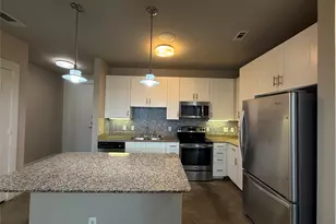 801 N Bishop Ave, Dallas, TX 75208 - Photo 11