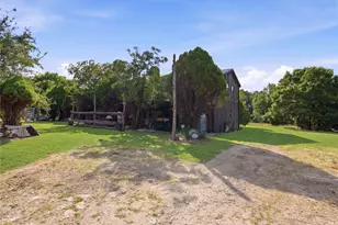 4325 Blue Bonnet Ln, Carls Corner, TX 76670 - Photo 9