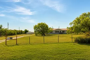 155 N Swanson Rd, Mineral Wells, TX 76067 - Photo 1