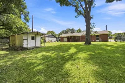 1420 Austin Drive, Ennis, TX 75119 - Photo 23