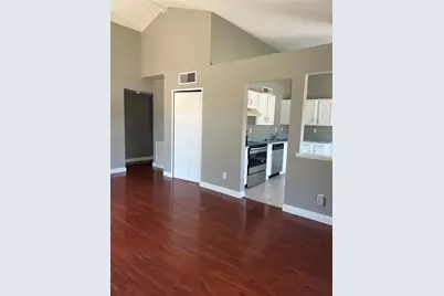 2101 Pennington Drive, Arlington, TX 76014 - Photo 3