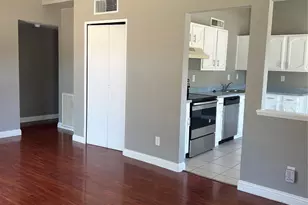 2101 Pennington Dr, Arlington, TX 76014 - Photo 3