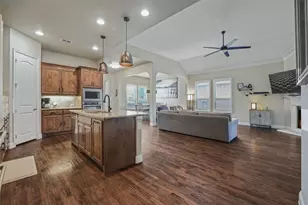 4908 Brookside Dr, Denton, TX 76226 - Photo 11