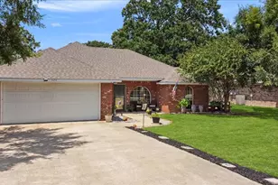 425 Legendary Ln, Gun Barrel City, TX 75156 - Photo 5