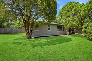 2308 Annabelle Ln, Fort Worth, TX 76119 - Photo 3
