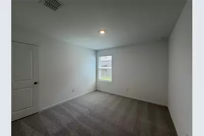 624 W Criner Street, Grandview, TX 76050 - Photo 3