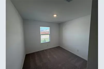 624 W Criner Street, Grandview, TX 76050 - Photo 7