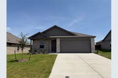 624 W Criner Street, Grandview, TX 76050 - Photo 1