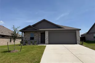 624 W Criner St, Grandview, TX 76050 - Photo 1