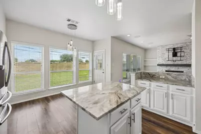 703 Fossil Hill Drive, Arlington, TX 76002 - Photo 7