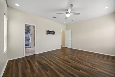 703 Fossil Hill Drive, Arlington, TX 76002 - Photo 11