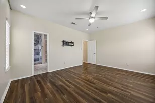 703 Fossil Hill Dr, Arlington, TX 76002 - Photo 11