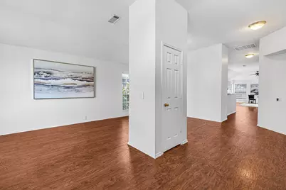 334 Touchdown Drive, Irving, TX 75063 - Photo 3
