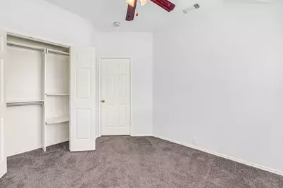 334 Touchdown Drive, Irving, TX 75063 - Photo 9
