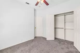 334 Touchdown Dr, Irving, TX 75063 - Photo 13