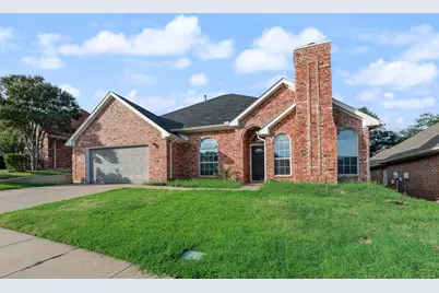 1412 Melody Lane, Carrollton, TX 75006 - Photo 3