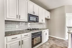 15704 Grove Crest Dr, Frisco, TX 75035 - Photo 9
