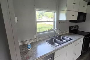 3903 Montgomery Dr, Granbury, TX 76049 - Photo 5