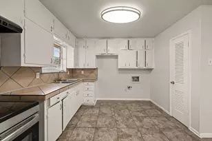 5213 Santa Rosa Dr, Haltom City, TX 76117 - Photo 13