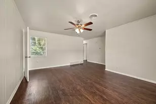 5213 Santa Rosa Dr, Haltom City, TX 76117 - Photo 5