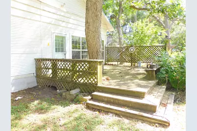 106 N 1st Street W, Dawson, TX 76639 - Photo 9
