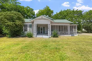 106 N 1st Street W, Dawson, TX 76639 - Photo 1