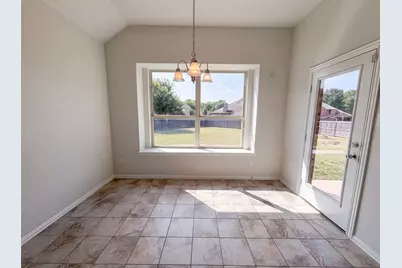 204 Janice Court, Glenn Heights, TX 75154 - Photo 9