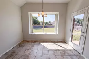 204 Janice Ct, Glenn Heights, TX 75154 - Photo 9