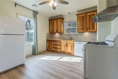 1200 N 4th Street, Waco, TX 76707 - Photo 9