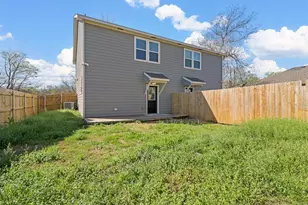 525-527 E Ball St, Tom Bean, TX 75489 - Photo 15