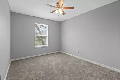 525-527 E Ball Street #525, Tom Bean, TX 75489 - Photo 7