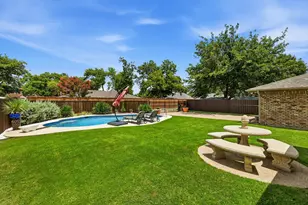 625 Bellah Dr, Irving, TX 75062 - Photo 1
