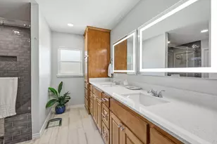 625 Bellah Dr, Irving, TX 75062 - Photo 17