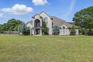 3404 Creek Crossing Dr, Weatherford, TX 76087 - Photo 1