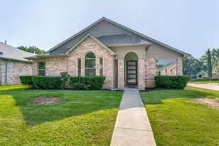 2212 Silverthorn Ln, Flower Mound, TX 75028 - Photo 5