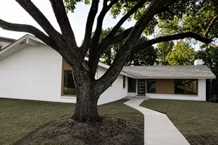 13924 Tanglewood Pl, Farmers Branch, TX 75234 - Photo 1