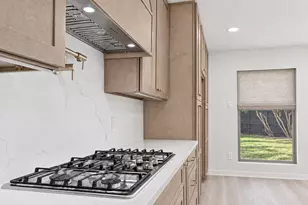 13924 Tanglewood Pl, Farmers Branch, TX 75234 - Photo 9