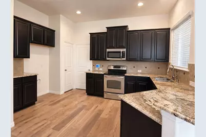 8772 Iron Horse Drive, Irving, TX 75063 - Photo 5