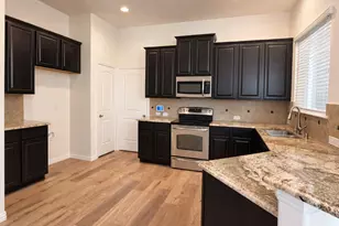 8772 Iron Horse Dr, Irving, TX 75063 - Photo 5