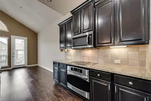 1908 Loma Linda Dr, Irving, TX 75063 - Photo 19