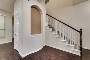 1908 Loma Linda Dr, Irving, TX 75063 - Photo 5