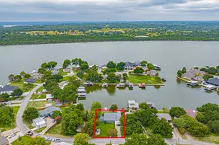 4620 E Holiday Estates Ct, Granbury, TX 76049 - Photo 3