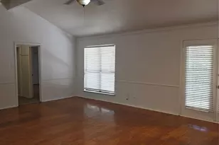 5525 Parliament Dr, Arlington, TX 76017 - Photo 7