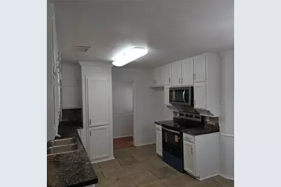 5525 Parliament Drive, Arlington, TX 76017 - Photo 11
