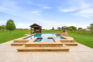 13450 Kira Ln, Justin, TX 76247 - Photo 5