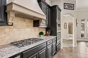 13450 Kira Ln, Justin, TX 76247 - Photo 11