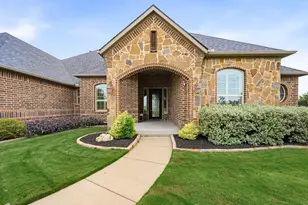 13450 Kira Ln, Justin, TX 76247 - Photo 3