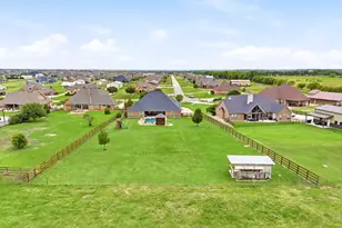13450 Kira Ln, Justin, TX 76247 - Photo 31