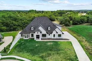 1107 Lily Ct, Grand Prairie, TX 75104 - Photo 3