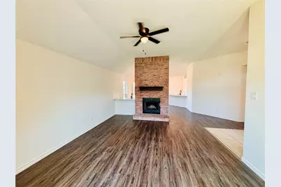 201 Hillside Drive, Kennedale, TX 76060 - Photo 3